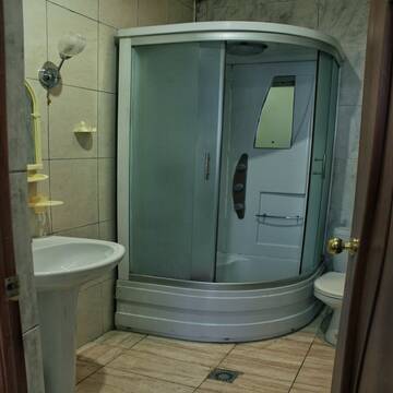 Фото номера Семейный 2-местный коттедж Пансионат Геолог Казахстана г. Железноводск 6