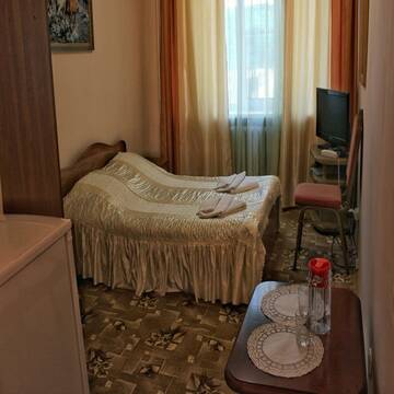 Фото номера Полулюкс с двуспальной кроватью Пансионат Геолог Казахстана г. Железноводск 3